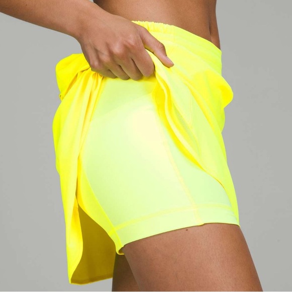 Lululemon HOTTY HOT Neon Yellow Athletic Skort - Picture 12 of 14